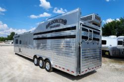 Used '23 Bloomer 16' Stock, XL Mid tack, 15.9' Trail Boss Loaded!