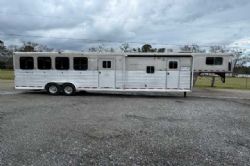 Used '07 Logan Coach 7410MT