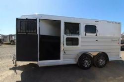 New '25 Trails West NEW 2025 Trails West Sierra II 3 Horse Trailer- Esacpe Door- Rubber Floor Mats in Tack Room- Drop Do