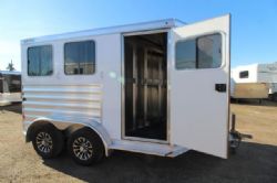 New '25 Exiss NEW 2025!! Exiss Express XT 2 Horse Trailer- Easy Care Flooring- 7'2" Tall- Blanket Bar- Adjus