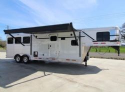 New '25 SMC Horse Price Reduced $5000! Patriot 8310FK-3 Horse-10ft SW-Beautifully equipped-Real Wood Through
