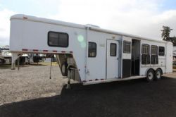 Used '04 Charmac Reduced $2400 Charmac Xpress LQ 4 Horse - Sofa - Large Fridge