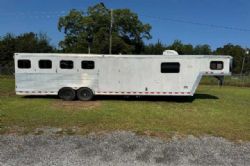 Used '02 Kiefer Built 7412LQ