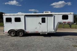 Used '12 Bison Stratus 7207LQ
