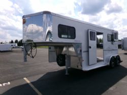 New '26 Sundowner 2 Horse Charter SE GN