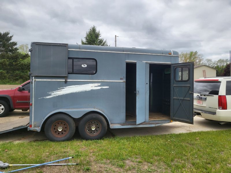 Used Horse Trailers for Sale