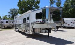 New '26 Bloomer 4 Side Load with 15'9 LQ
