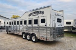 New '27 Bloomer 8 Horse Trainer w/Air Ride and More!
