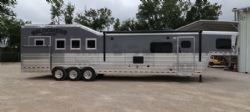 New '27 Bloomer 4+1 Horse 15'9 Trail Boss
