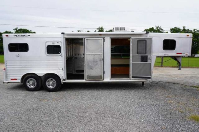 Used Horse Trailers for Sale