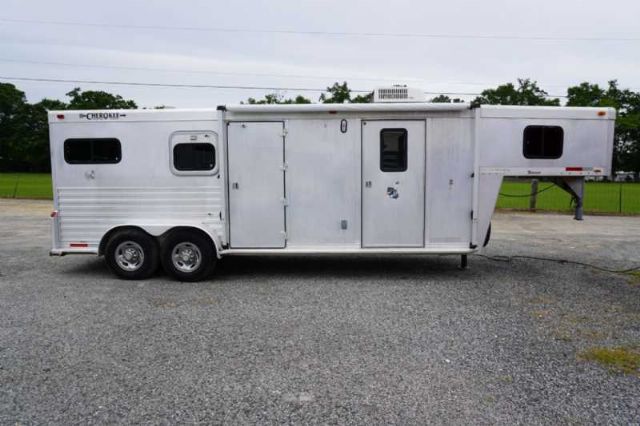 Used Horse Trailers for Sale