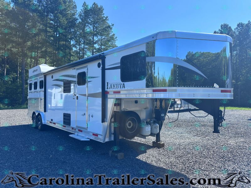 Used Horse Trailers for Sale