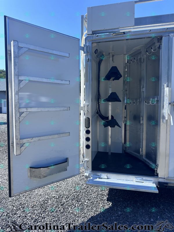 Used Horse Trailers for Sale