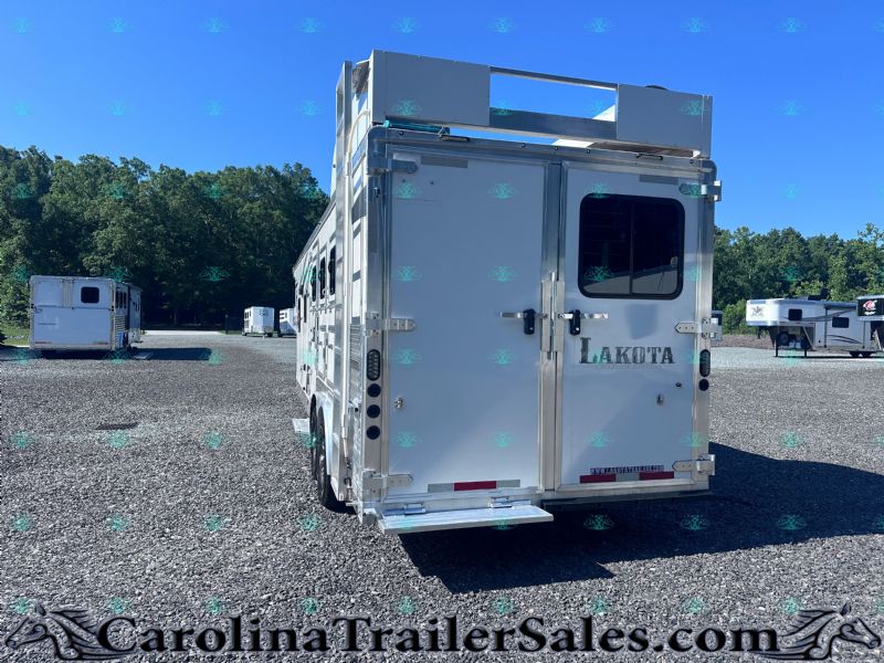 Used Horse Trailers for Sale