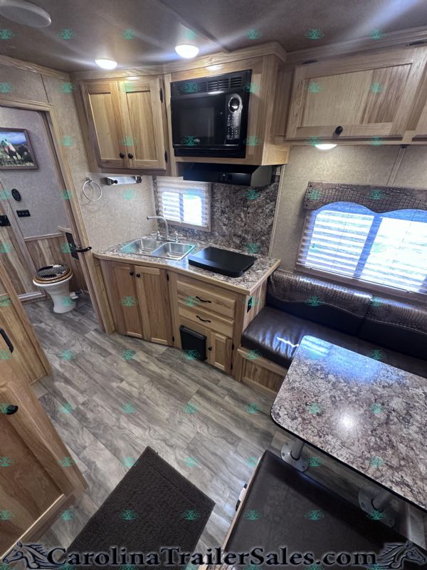 Used Horse Trailers for Sale