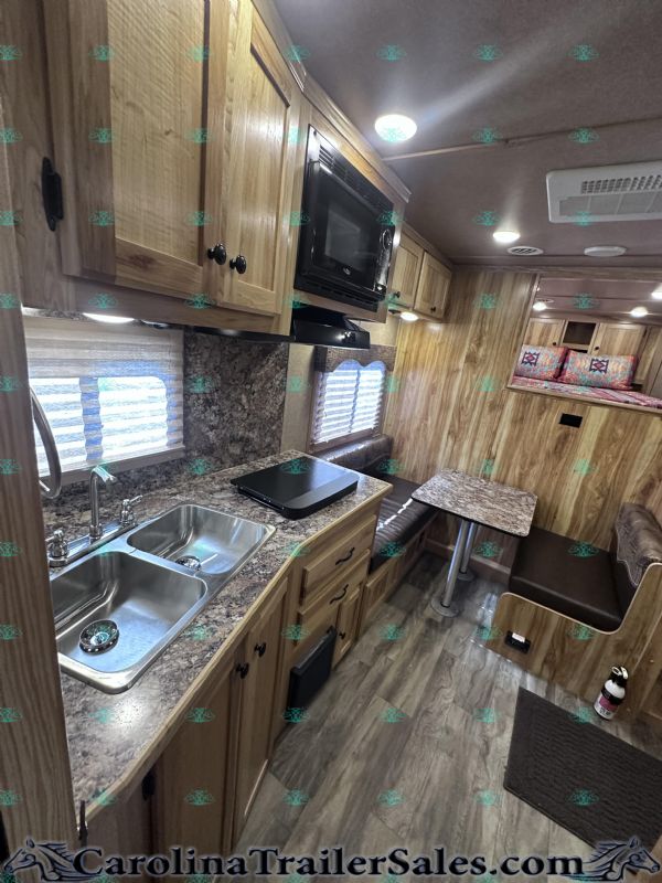 Used Horse Trailers for Sale
