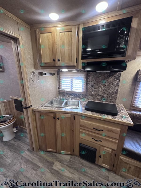 Used Horse Trailers for Sale