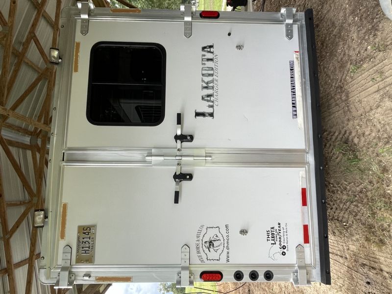 Used Horse Trailers for Sale