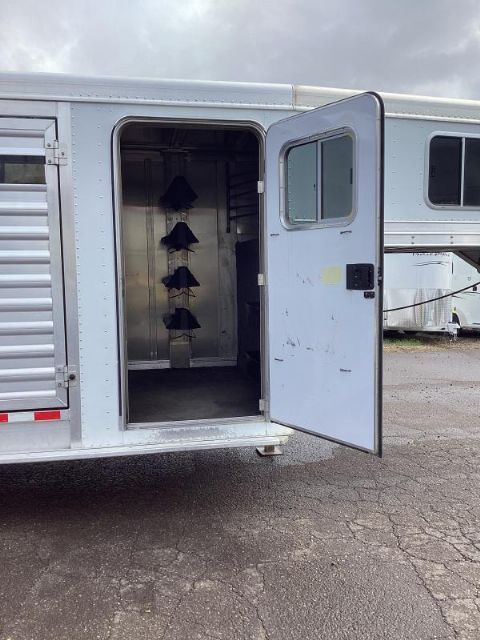 Trailer Photo