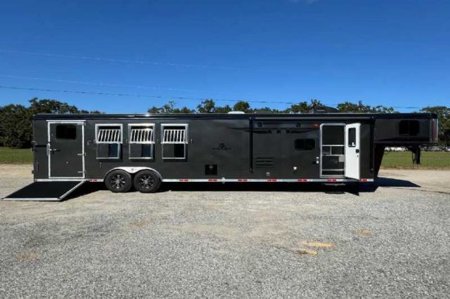 Trailer Photo