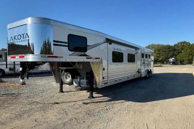 Trailer Photo