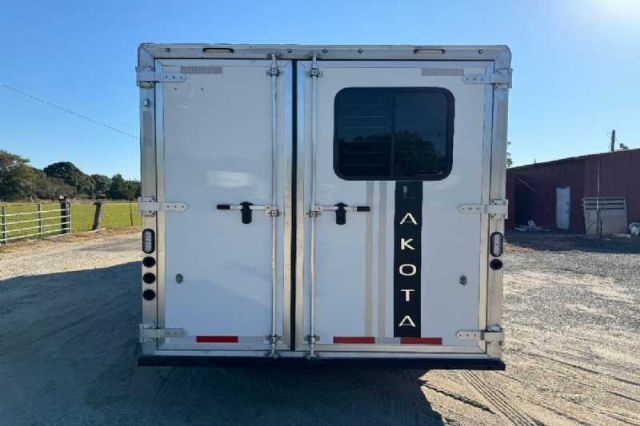 Trailer Photo