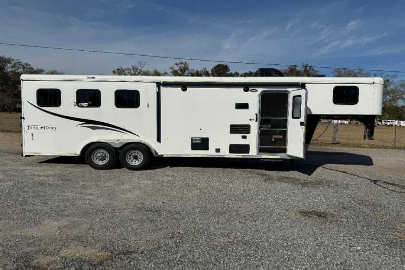 Trailer Photo