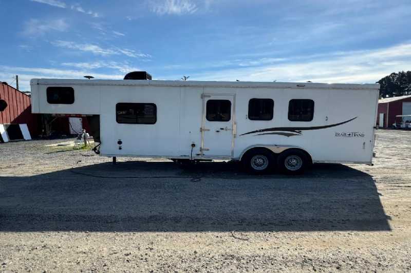 Trailer Photo