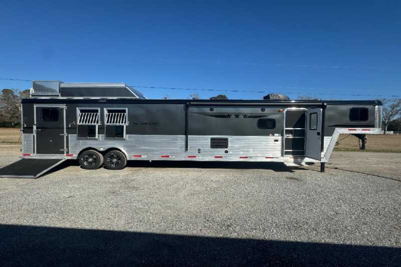 Trailer Photo