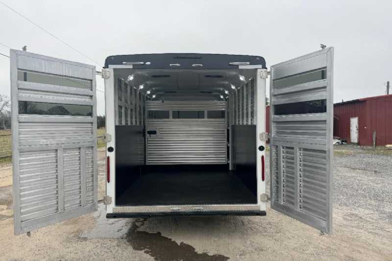 Trailer Photo