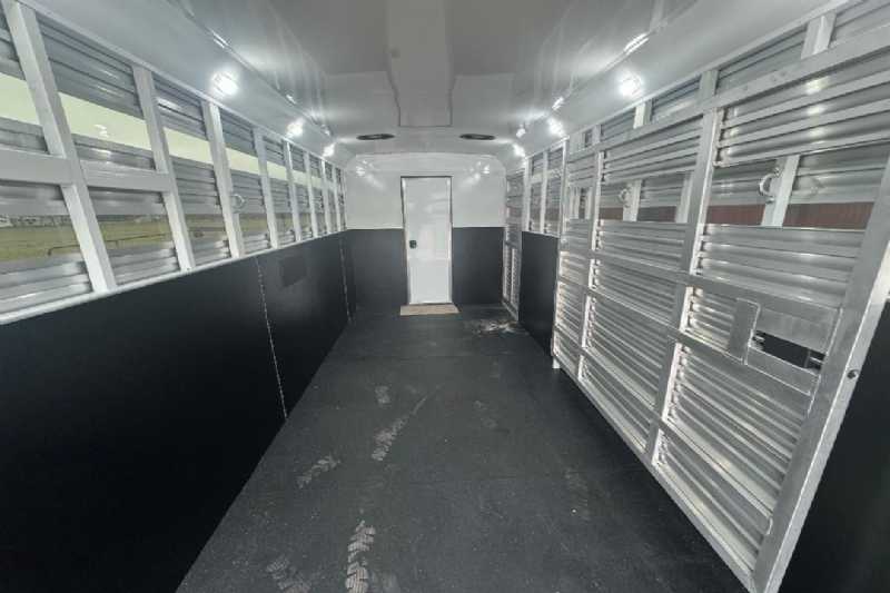 Trailer Photo