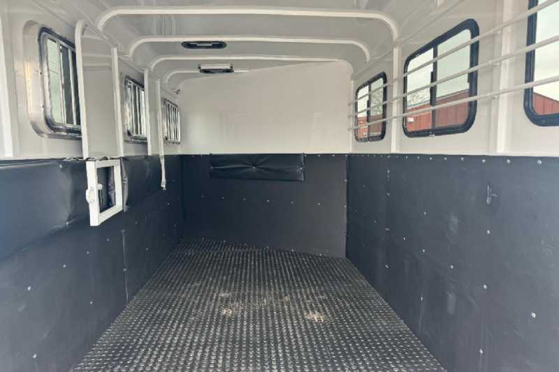 Trailer Photo