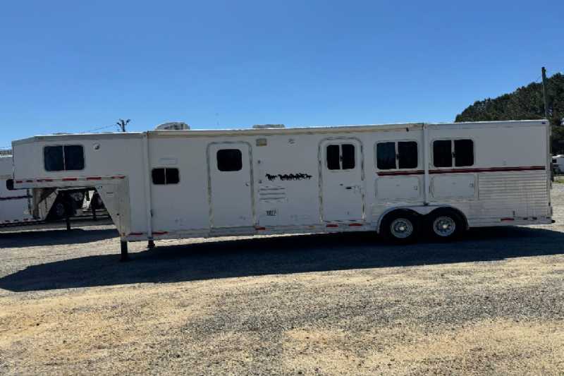 Trailer Photo