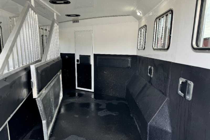 Trailer Photo
