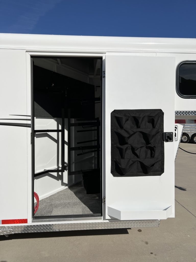 Trailer Photo