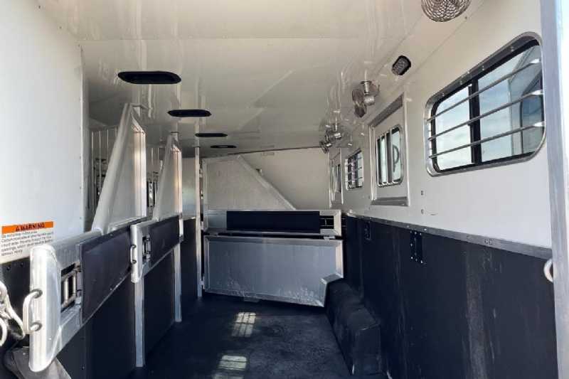 Trailer Photo