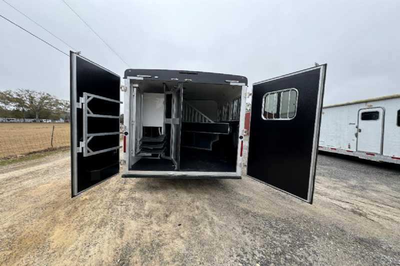 Trailer Photo