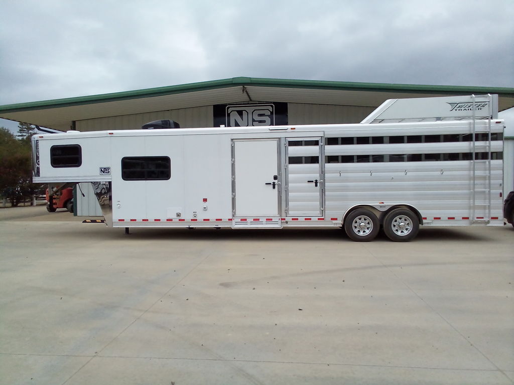 Trailer Photo