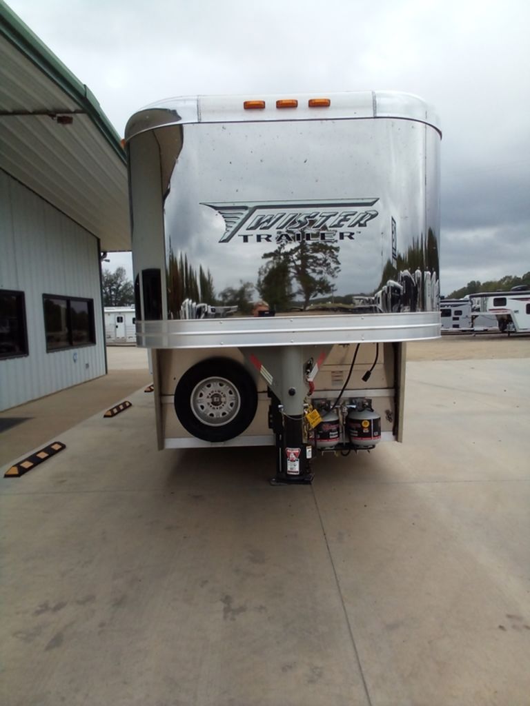 Trailer Photo