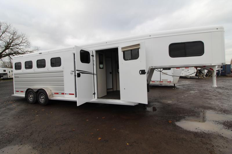 Trailer Photo