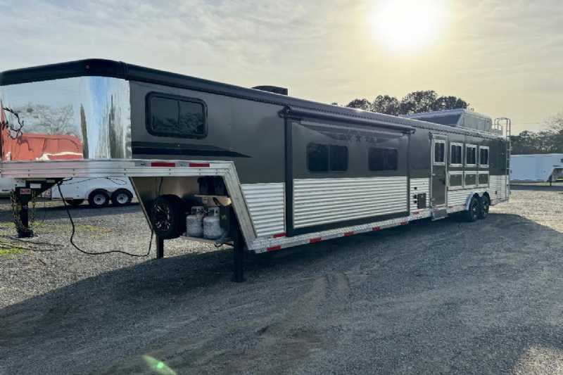 Trailer Photo