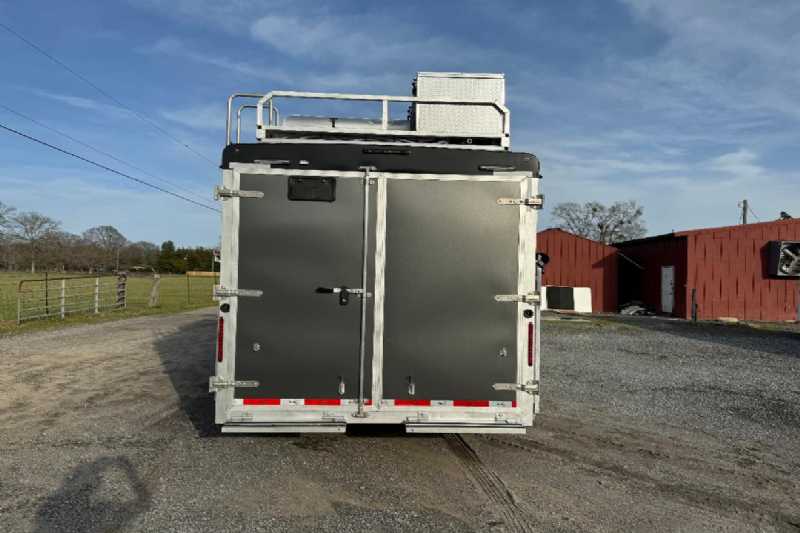 Trailer Photo