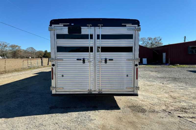Trailer Photo