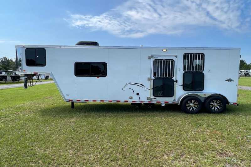 Trailer Photo