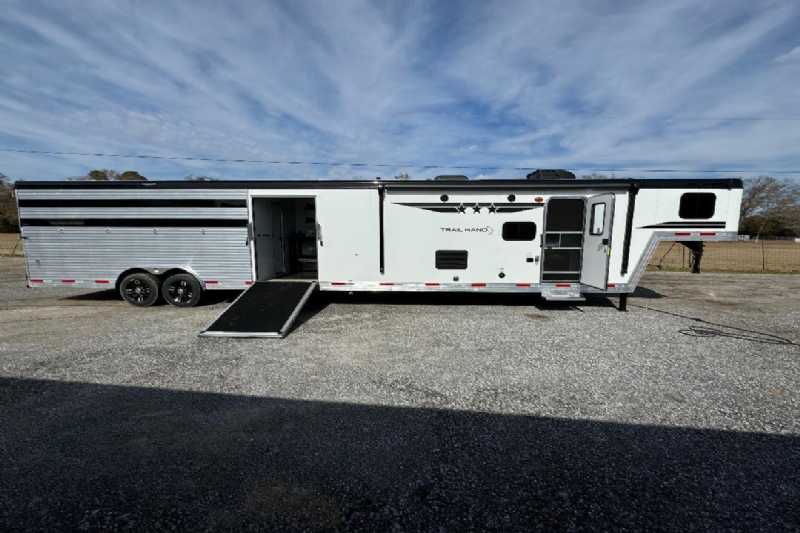Trailer Photo
