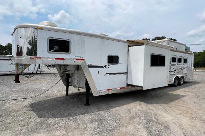 Trailer Photo