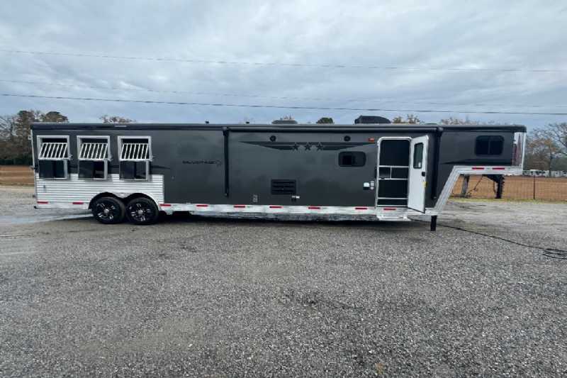 Trailer Photo