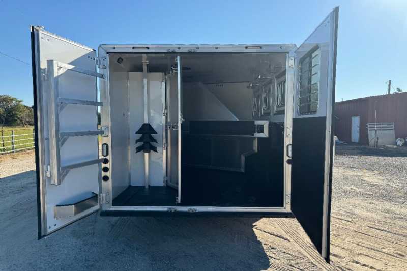 Trailer Photo