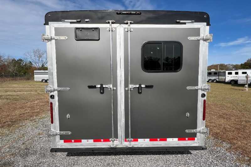 Trailer Photo 8