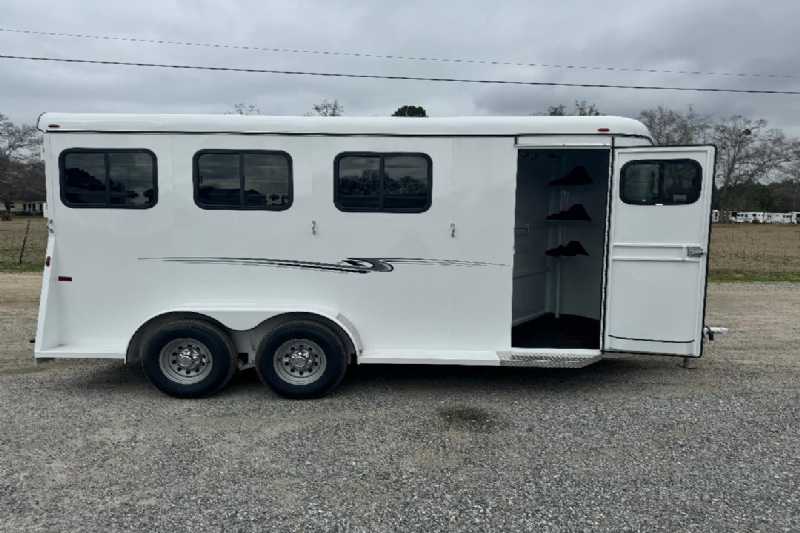 Trailer Photo